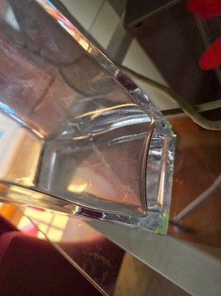 Jarrón de cristal transparente