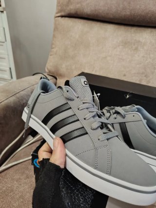 Scarpe nuove Adidas  Grigie Nuove Tg 44.5