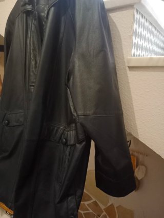 Chaqueta de cuero tres cuartos