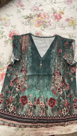 Blusa verde seda estampado floral
