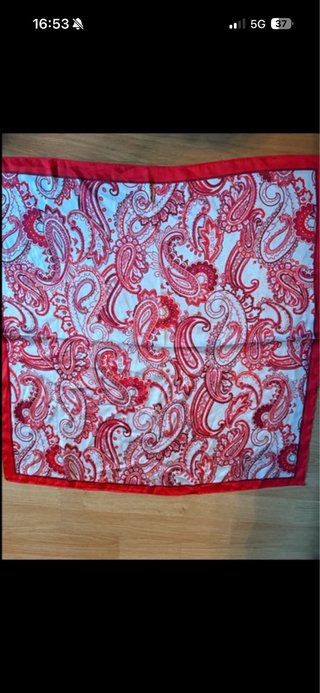 Pañuelo Paisley Rojo y Blanco