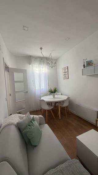 Piso en alquiler en Pacífico en Madrid