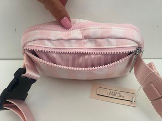 Bolsito bandolera Victoria's Secret