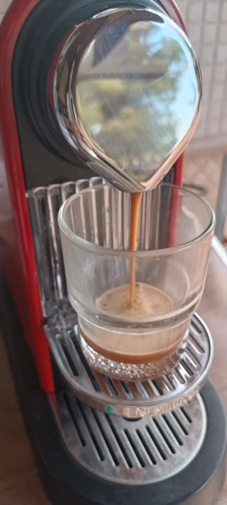 Cafetera Nespresso Citiz Roja