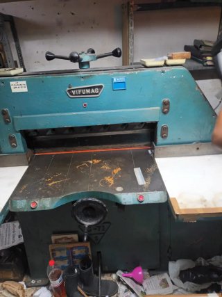 Cortadora de chapa VIFUMAG G-71