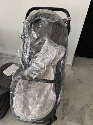 Carro Kinderkraft Yoxi 2 en 1 en gris