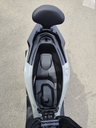 Maxi Scooter Plata Automática