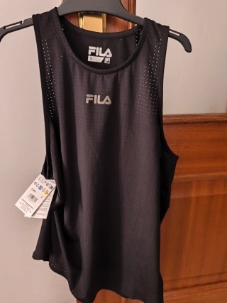 Camiseta deportiva Fila negra talla S