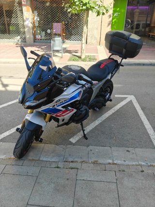 BMW R1300RS