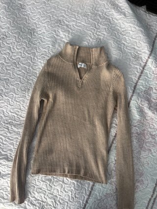 Jersey beige cuello alto cremallera
