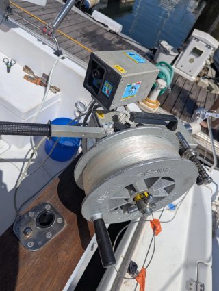 Carrete Eléctrico Pesca Kristal Fishing 12V