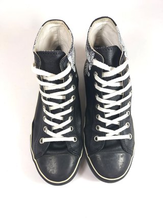 Zapatillas Underground Skull Negras