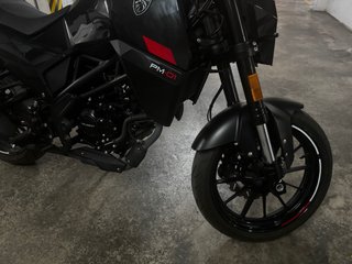 Peugeot PM-01 125cc Naked Negra