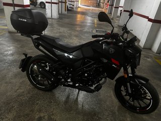 Peugeot PM-01 125cc Naked Negra