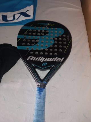Equipamiento de pádel: Paletero, pala y zapatillas