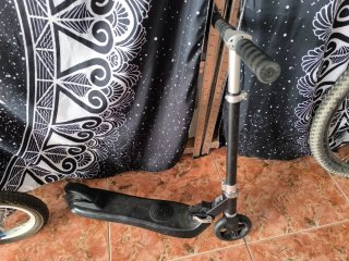 Bicicleta y patinete infantil