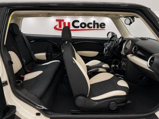 MINI Clubman 2011