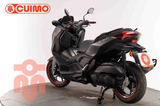 YAMAHA XMAX 125