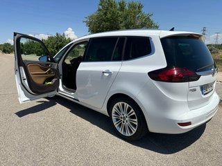 Opel Zafira 2012