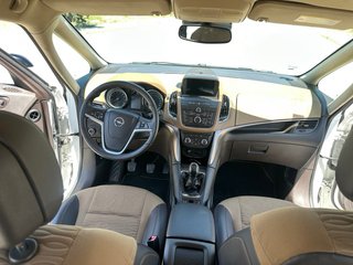 Opel Zafira 2012