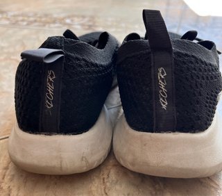 Deportivo Skechers Negro