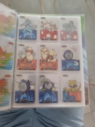 Álbum Pokémon Lamincards 106/150 + Repes. Negociab