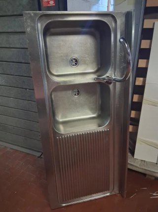 Mobile lavello cucina con lavabo