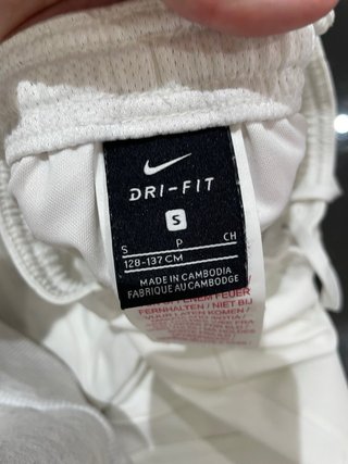 Conjunto Nike camiseta y pantalón T128-137