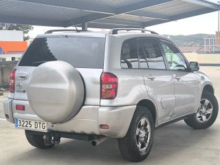 Toyota RAV4 1.8VVTI 125cv 1 año de garantía!!