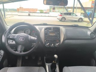 Toyota RAV4 1.8VVTI 125cv 1 año de garantía!!