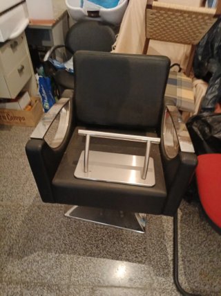 Sillón peluquería y reposapiés