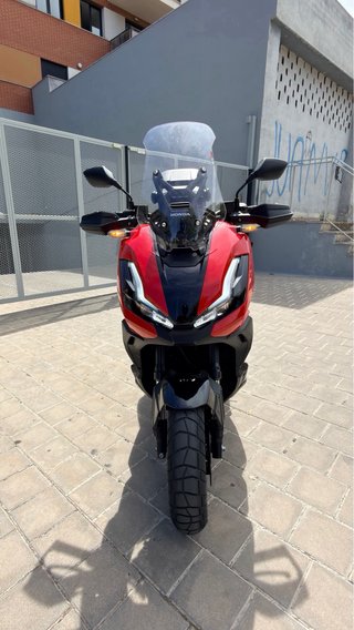 Honda ADV 350 2025 - 9.800 km
