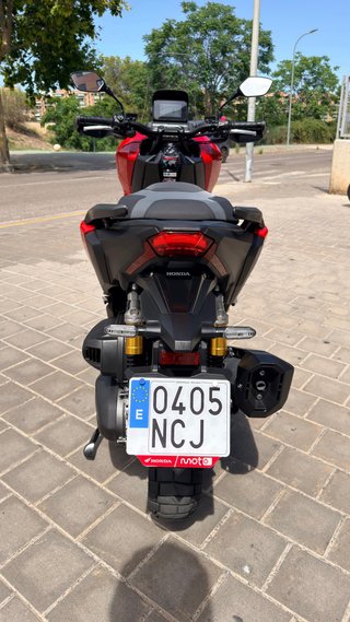Honda ADV 350 2025 - 9.800 km
