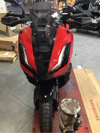 Honda ADV 350 2025 - 9.800 km