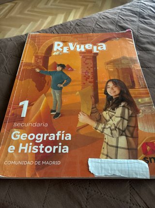 Geografía e Historia. 1 Secundaria. Revuela. Co...