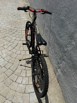 Bicicleta Infantil BTWIN Negra y Roja 24 pulgadas