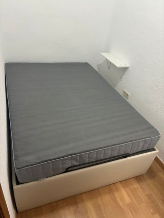 Canapé IKEA TJALLE 135x190 + Colchón VESTERÖY