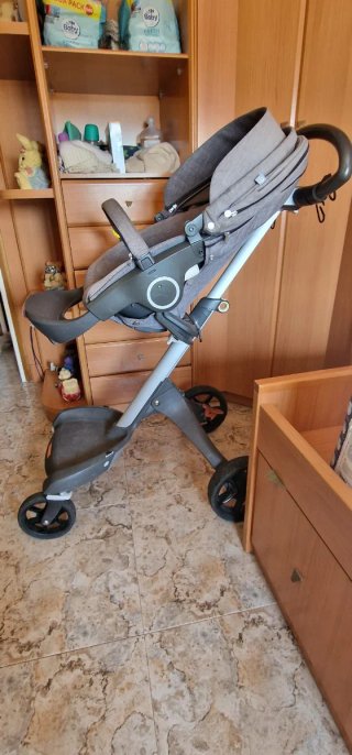 Silla de paseo bebé gris