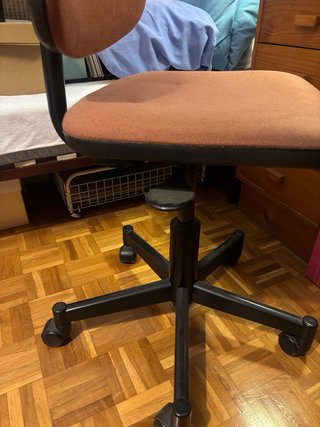 Silla de escritorio giratoria marrón