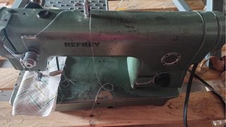 Máquina de coser Refrey