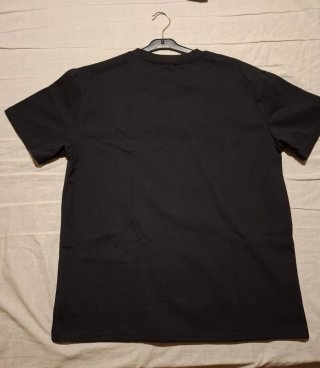 Camiseta Gott mit uns Negra
