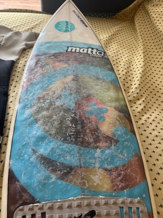 Tabla de surf niño 4'7Matta REGALO NeoprenoHurley