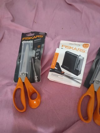 Tijeras Fiskars  de marca buena Classic (2 unidade