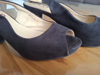 Zapatos de tacón negros talla 37