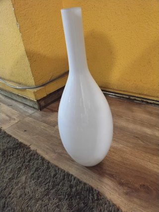 Jarrón de cristal blanco