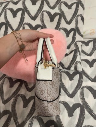 Bolso Guess Blanco y Beige