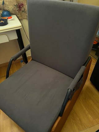 Sillón mecedora tela y madera