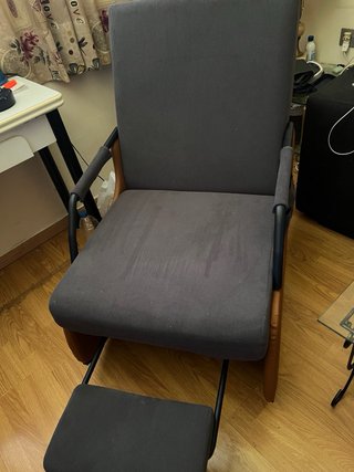 Sillón mecedora tela y madera