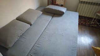 Sofá-cama gris
