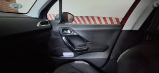 Peugeot 208 2015